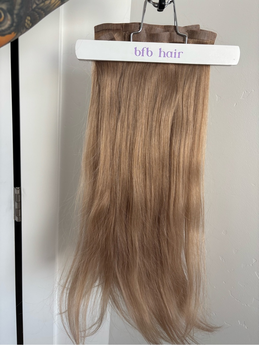 21" Clip In Hair Extension - Bronde
